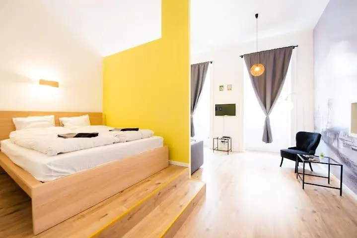 Budapest4Fun - New Apt In The Heart Of Budapest Apartment